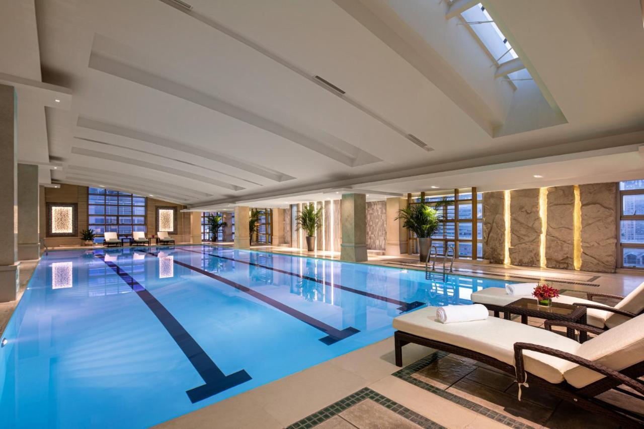 Crowne Plaza Shanghai Nanjing Road By Ihg Extérieur photo The pool at the Mandarin Oriental, Beijing